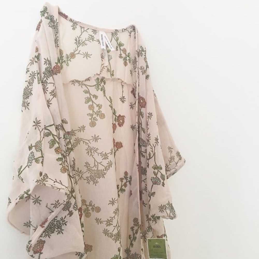 NEW Lightweight Floral Botanic Cardigan